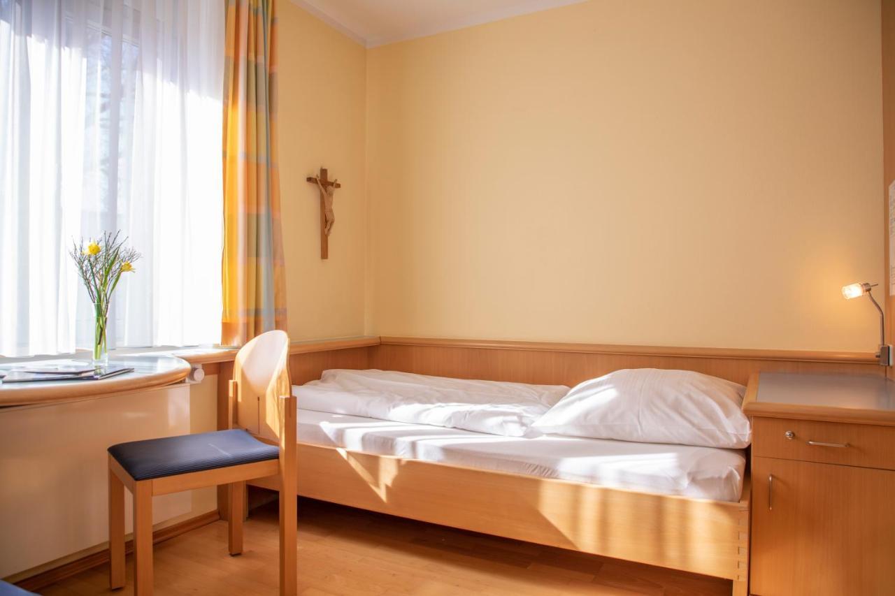 Spectrum Kirche Exerzitien-Und Bildungshaus Auf Mariahilf Passau Kültér fotó