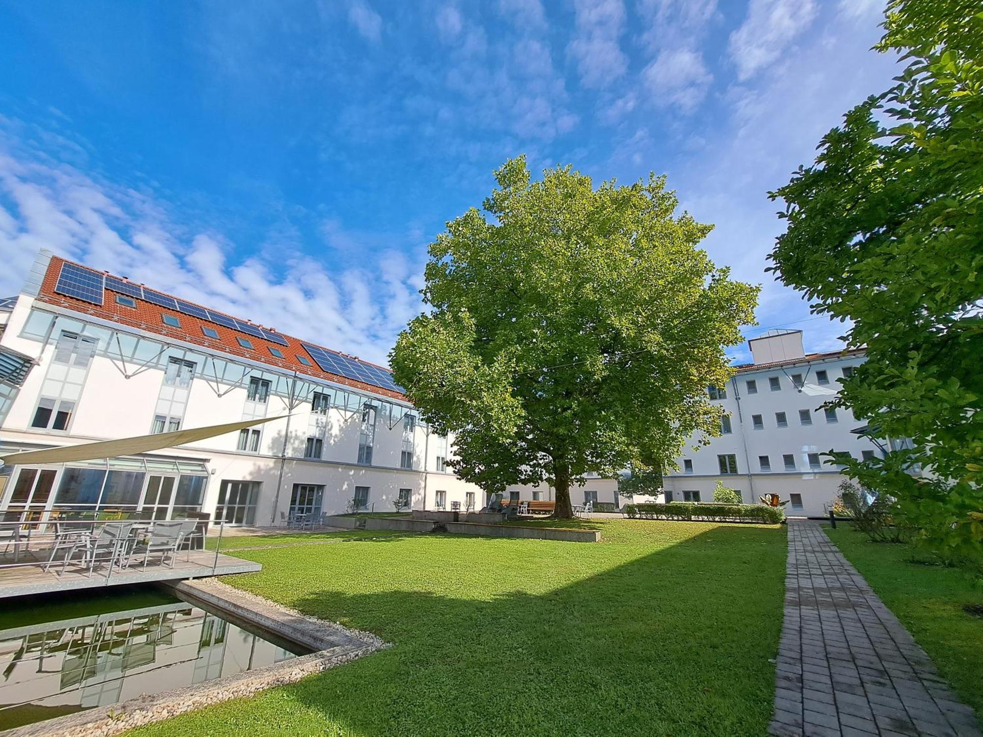 Spectrum Kirche Exerzitien-Und Bildungshaus Auf Mariahilf Passau Kültér fotó