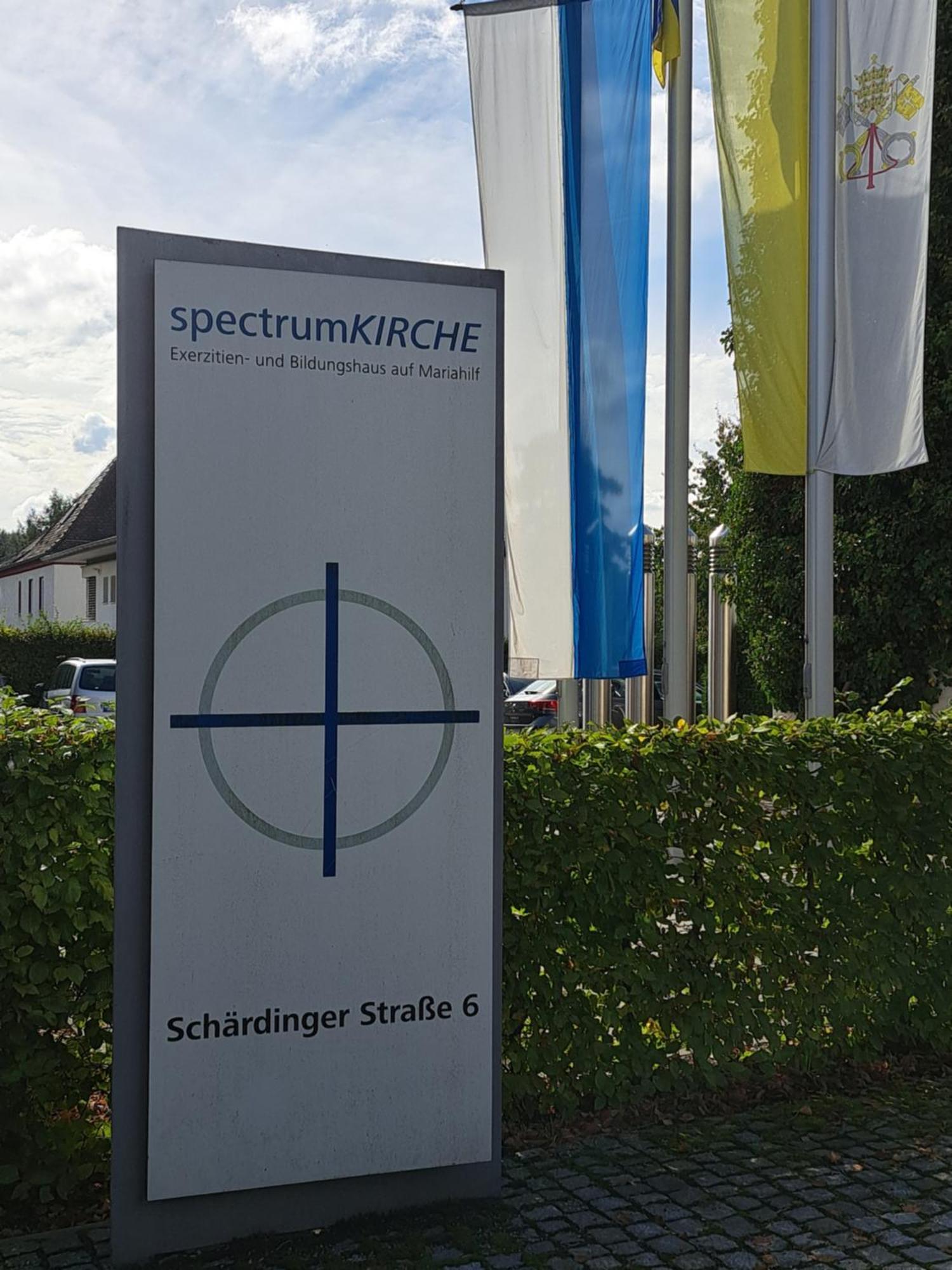 Spectrum Kirche Exerzitien-Und Bildungshaus Auf Mariahilf Passau Kültér fotó